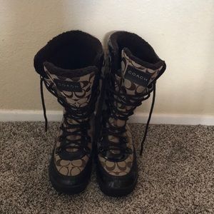 Coach Peggy Khaki winter boots